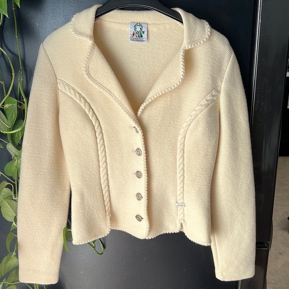 German sweater jacket made by Munchner Strickmoden